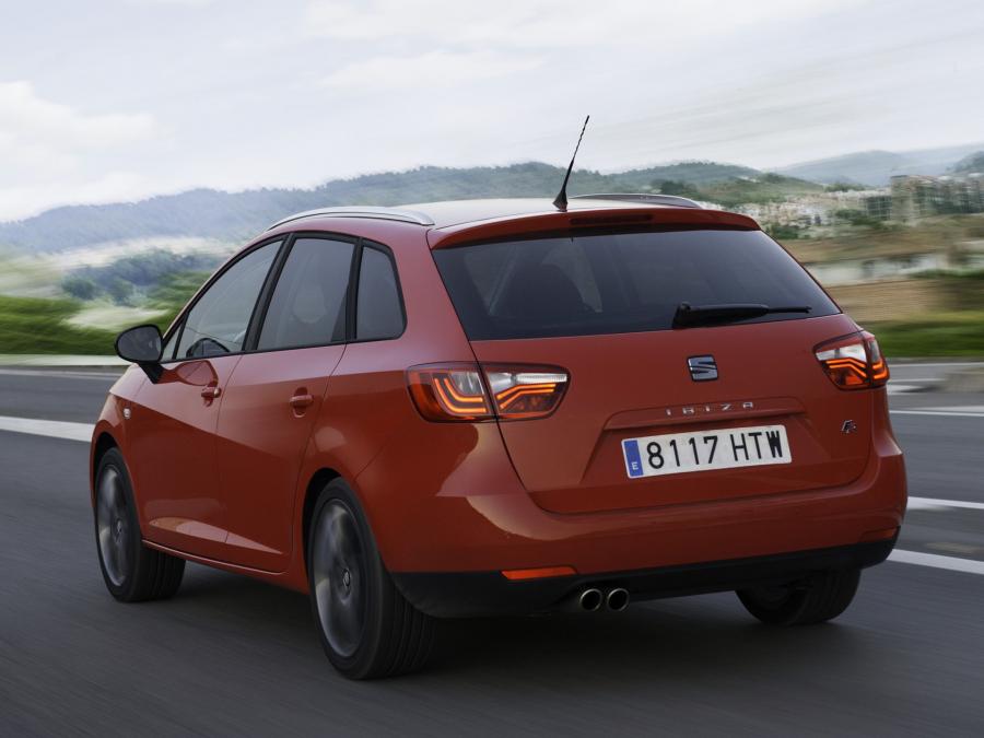  Seat Ibiza ST FR 2012 года  (фото 6 из 13)